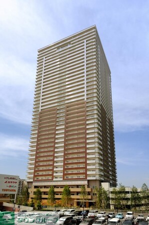 ロイヤルパークスタワー南千住の物件外観写真